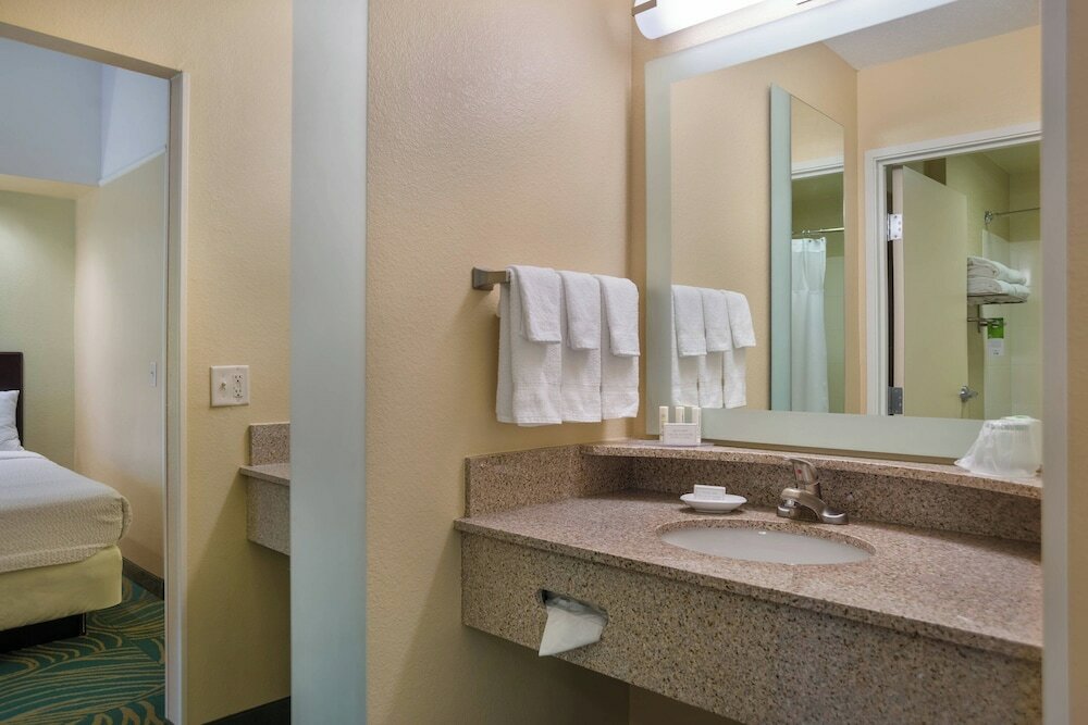 Фото SpringHill Suites by Marriott St. Petersburg Clearwater