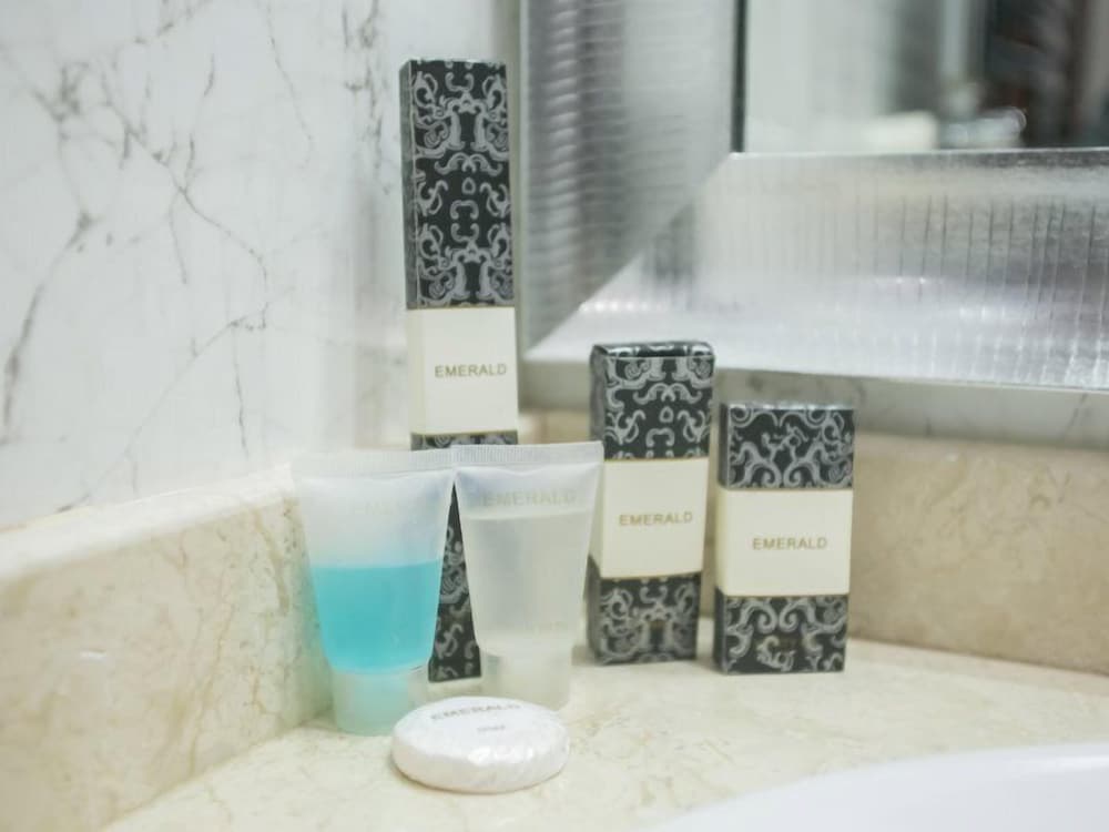 Фото Emerald Hotel