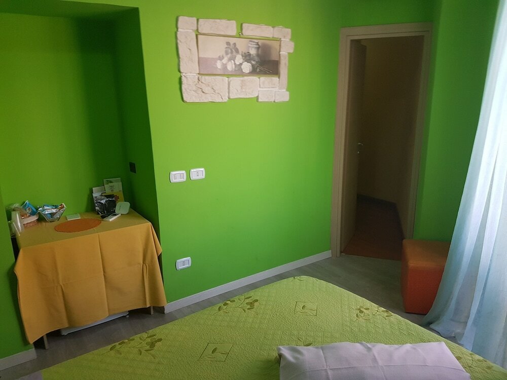 Фото Thousand Colors