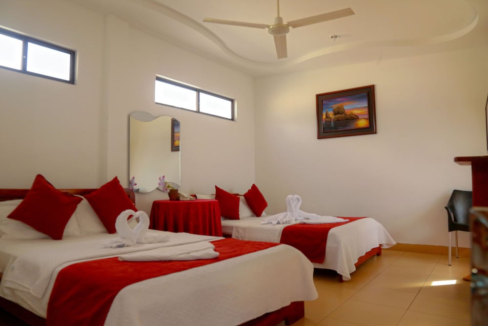 Фото Hostal Sir Francis Drake