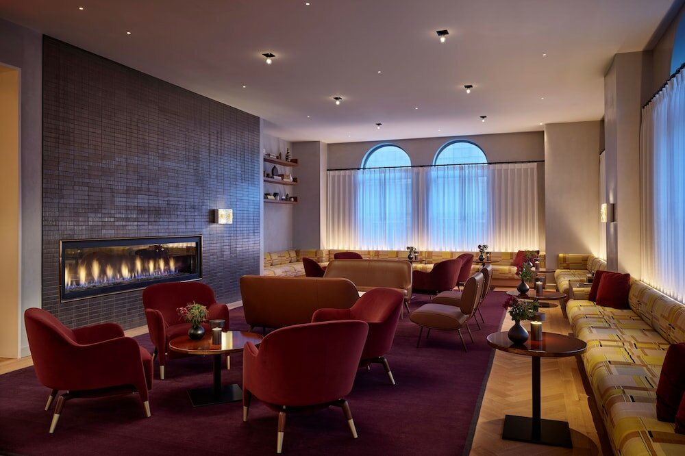 Фото Hotel Aka Back Bay