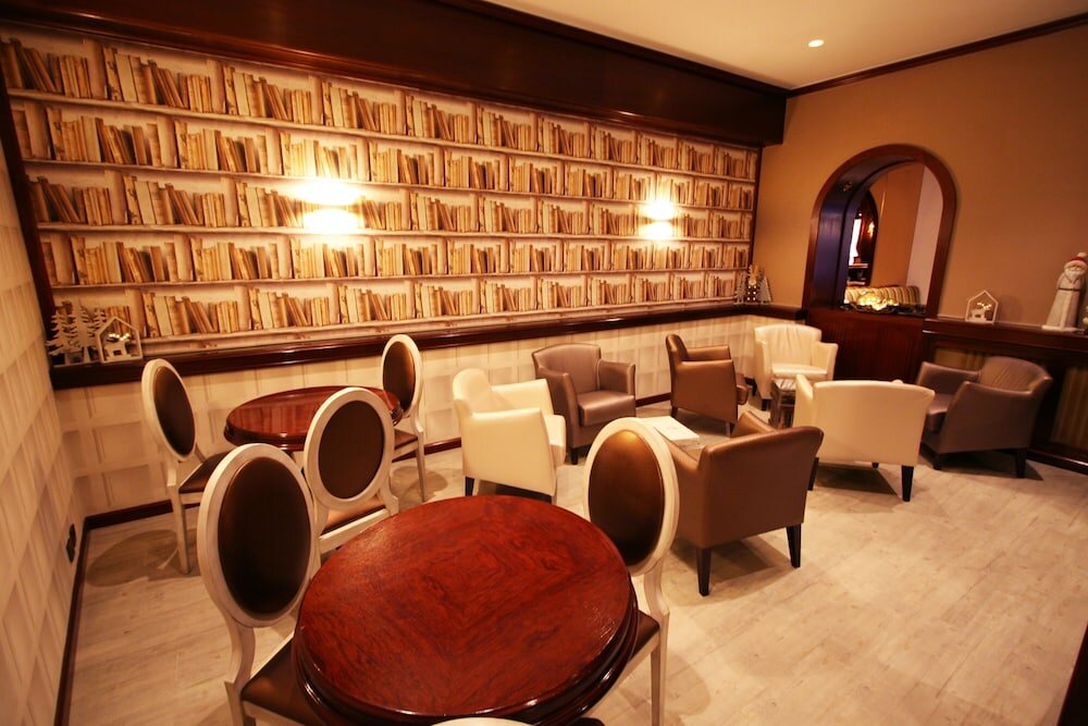 Фото Hotel Pyrénées