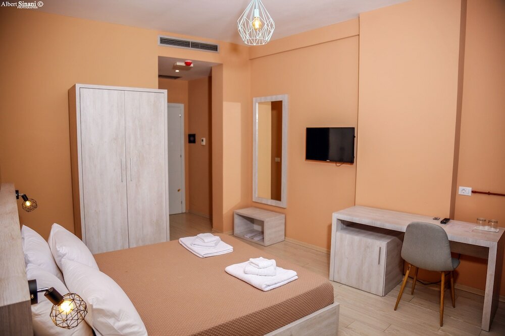 Фото Arc Hotel Tirana