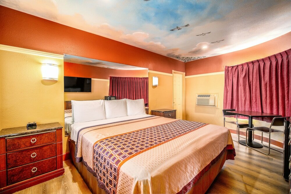 Фото Geneva Motel