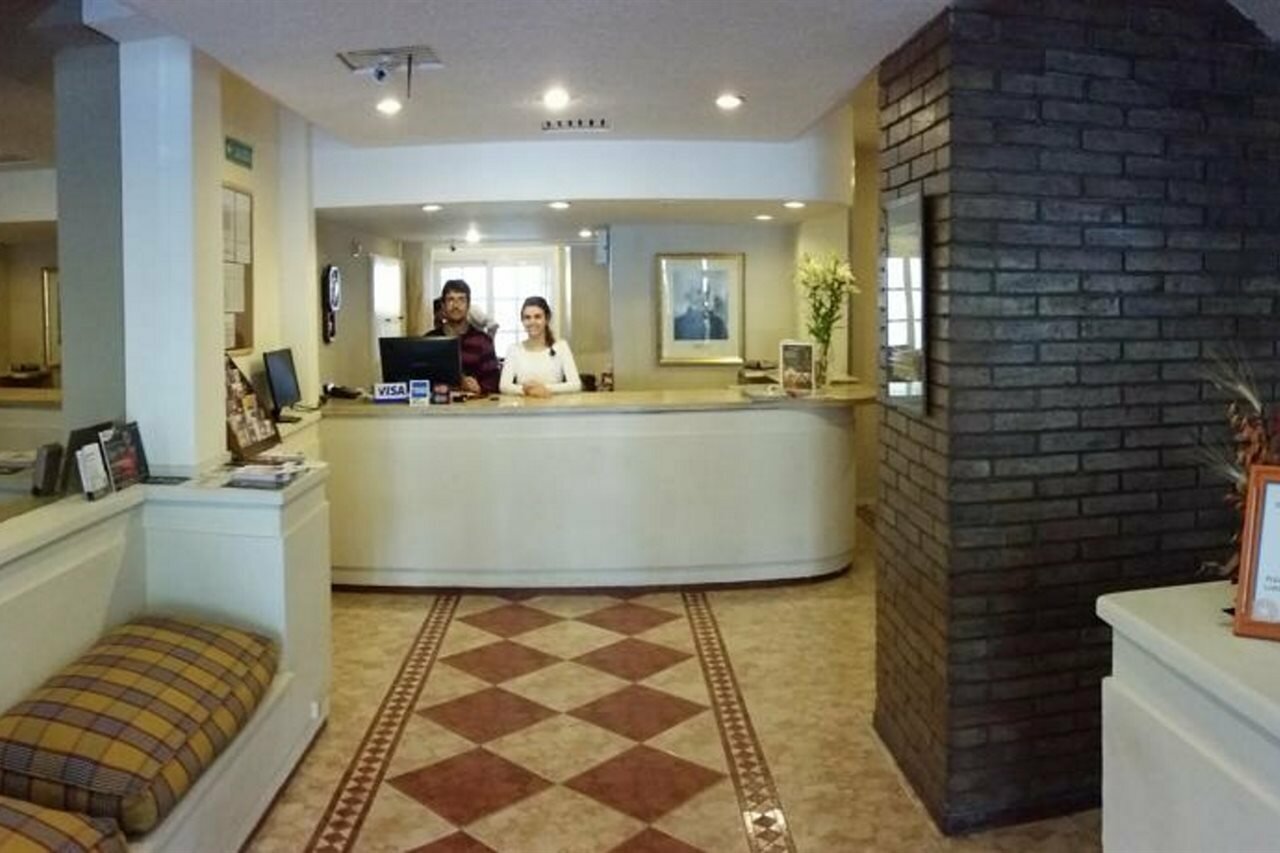 Фото отеля 2