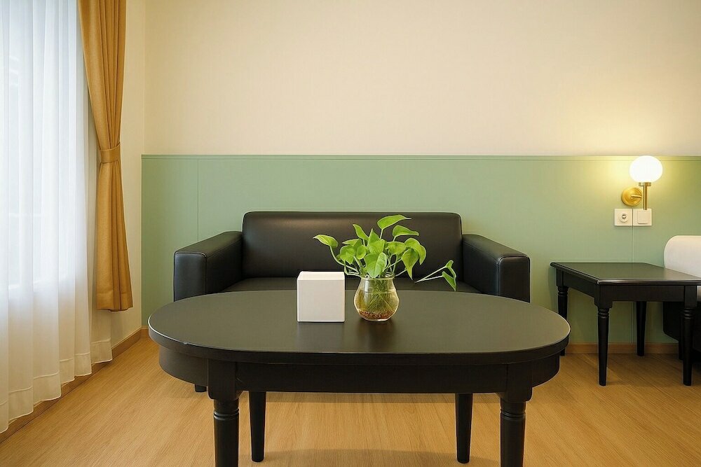 Фото D'Arcici Plumpang