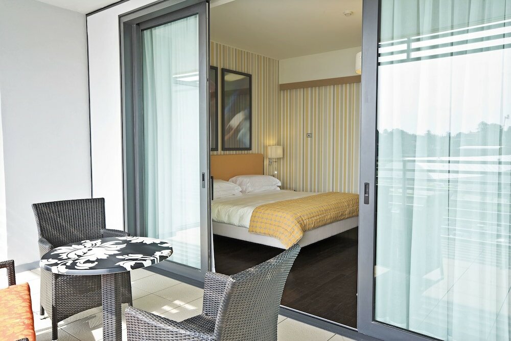 Фото Unahotels Varese