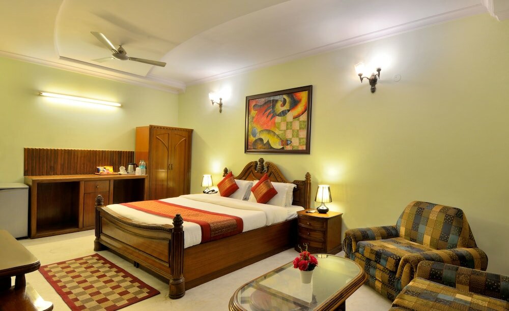 Фото Pablas International