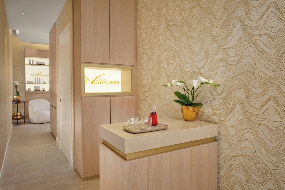 Фото The Ritz-Carlton Hotel de la Paix Geneva