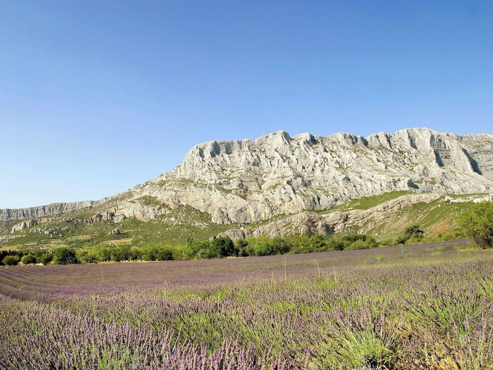 Фото hotelF1 Aix en Provence Sainte Victoire