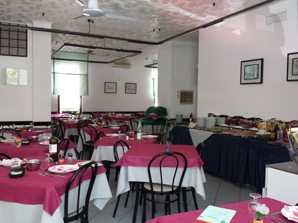 Фото Hotel Penny