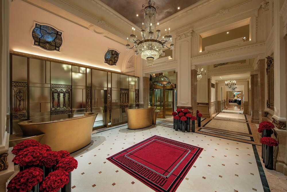 Фото The St. Regis New York