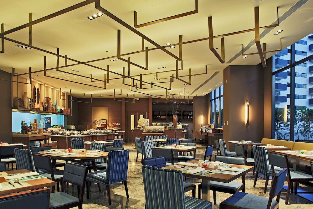 Фото Holiday Inn & Suites Makati, an Ihg Hotel