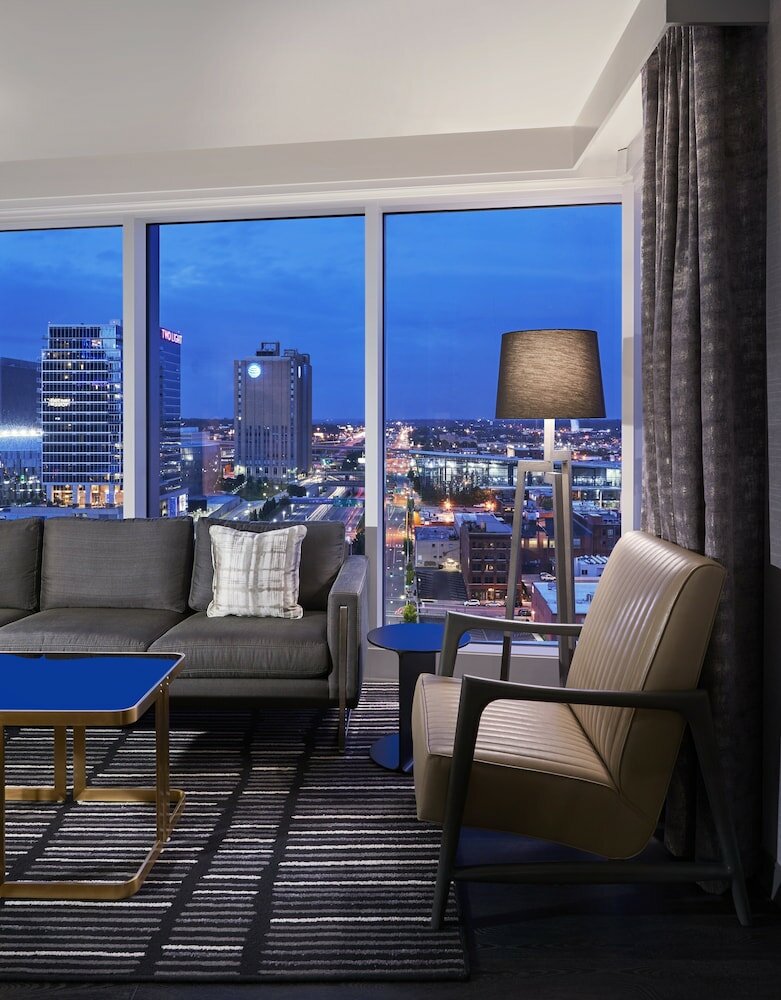 Фото Loews Kansas City Hotel