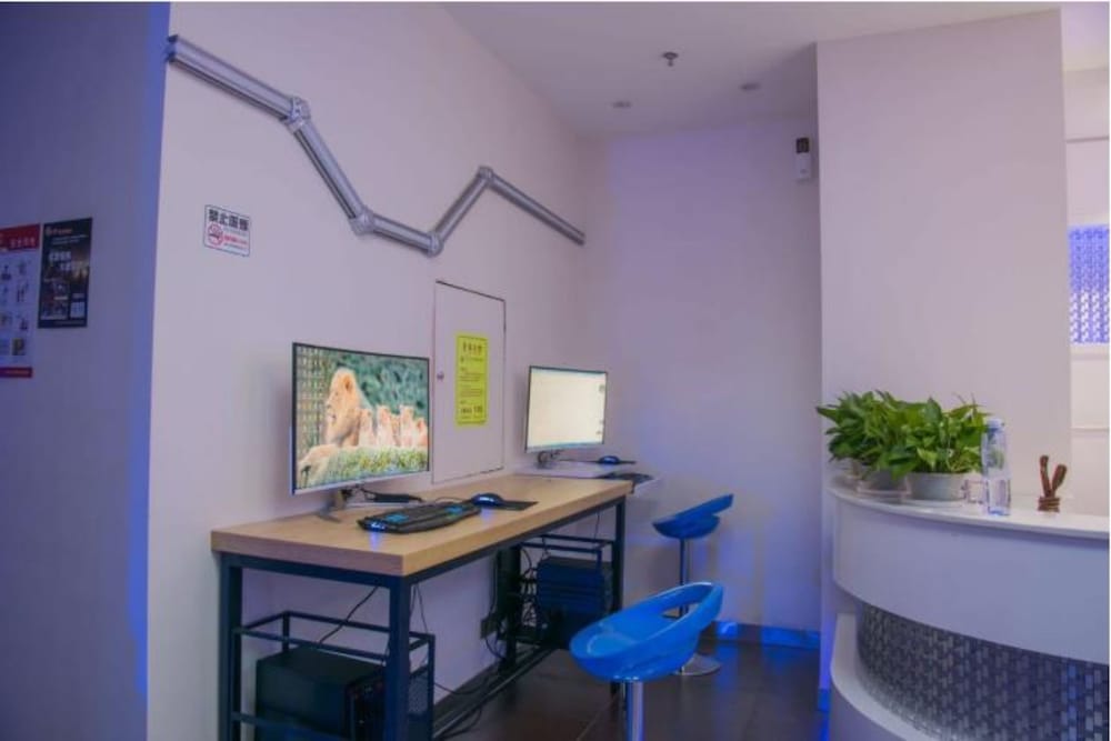 Фото Shenzhen Dreamers Capsule Hotel