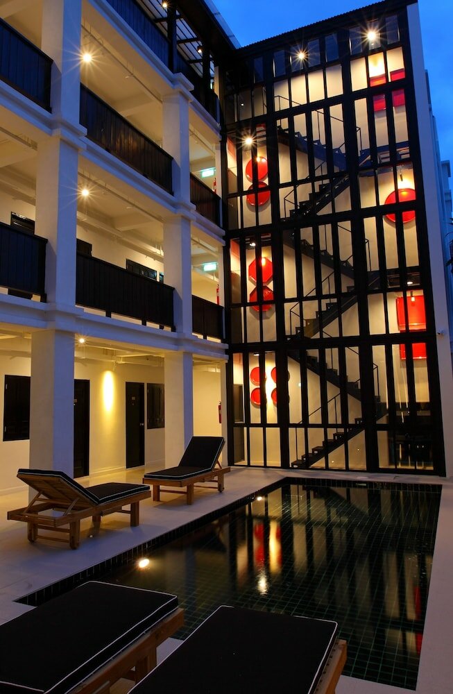 Фото отеля 1