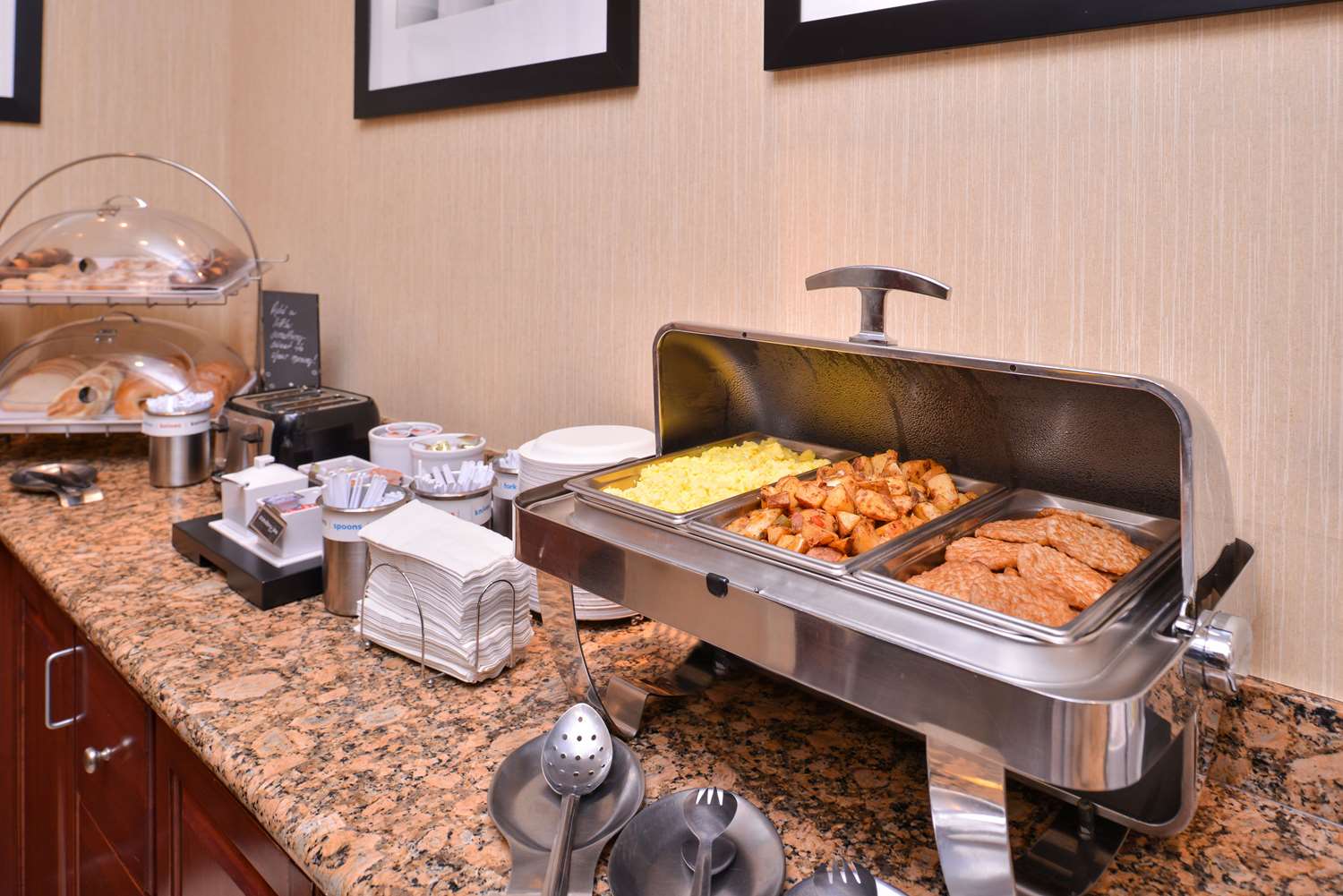 Фото Hampton Inn York