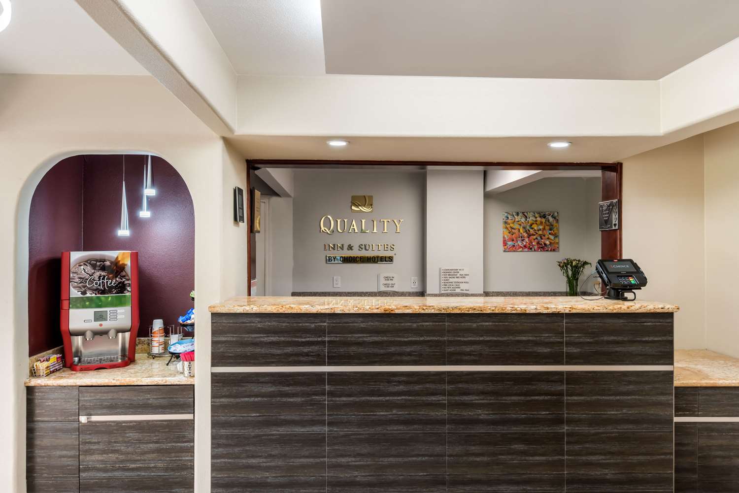 Фото Quality Inn & Suites Capitola by the Sea