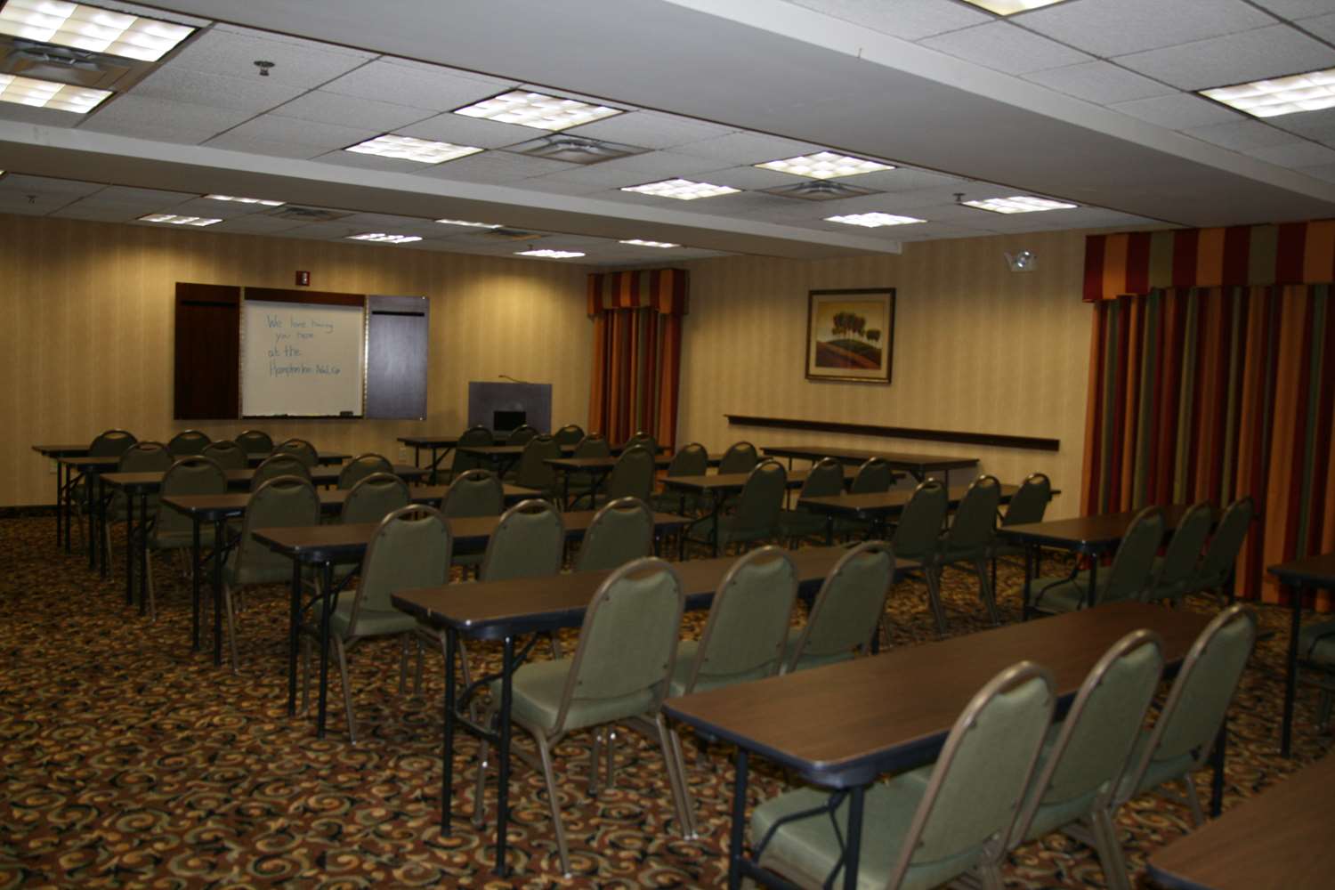Фото Hampton Inn Adel