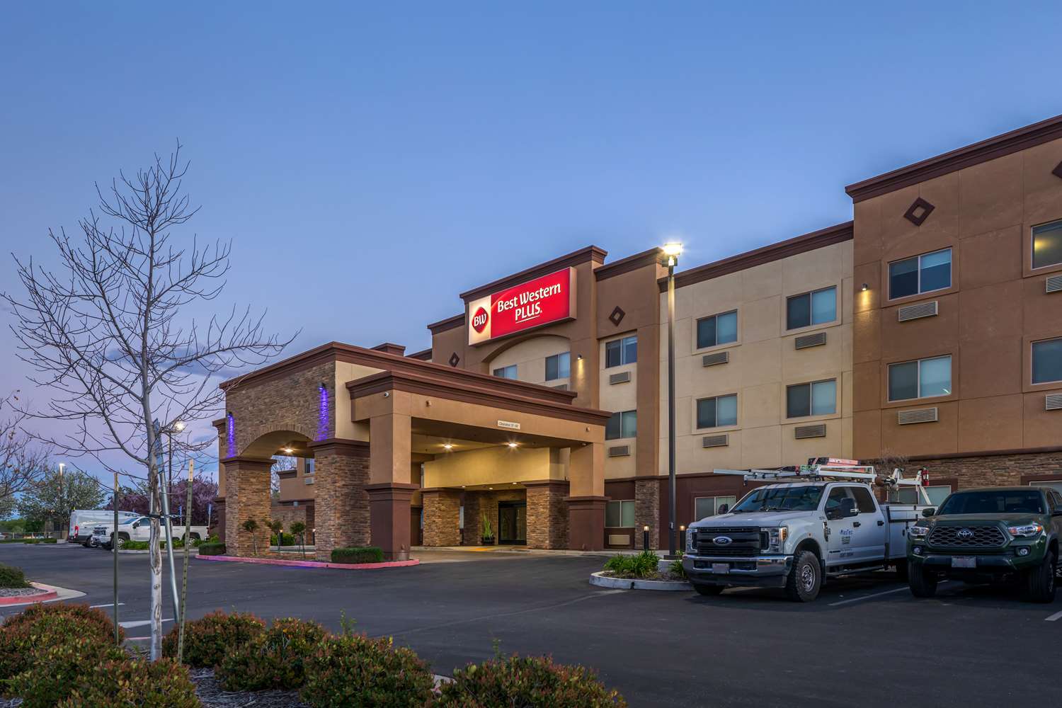 Фото Best Western Plus Taft Inn
