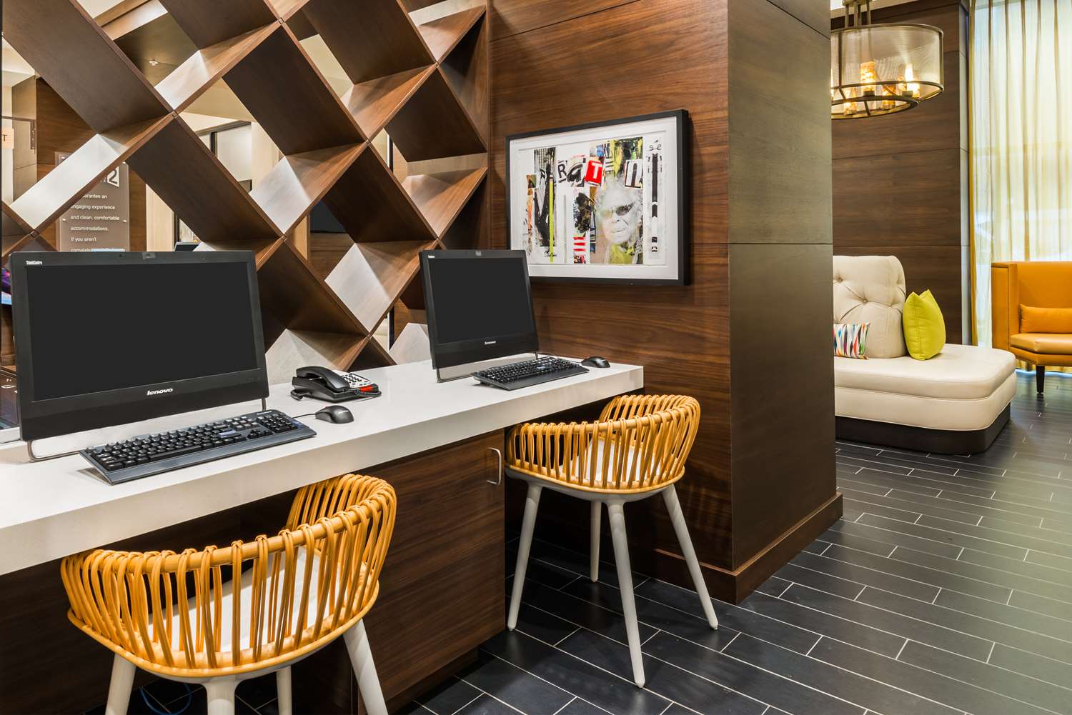 Фото Home2 Suites by Hilton Atlanta Downtown