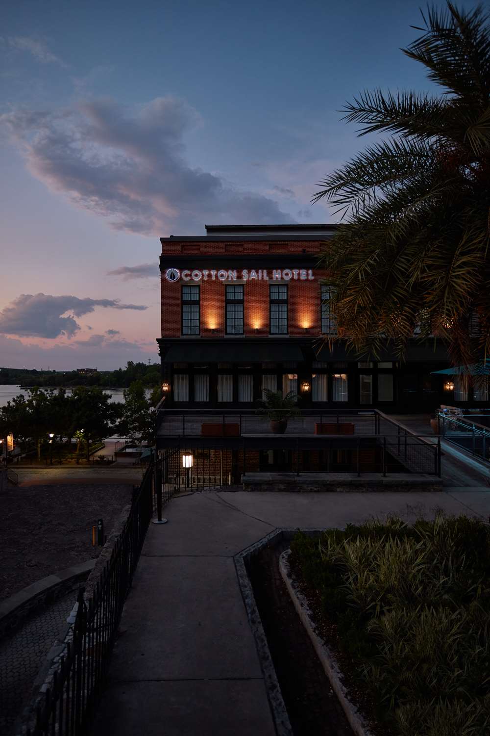 Фото The Cotton Sail Hotel, Tapestry Collection by Hilton