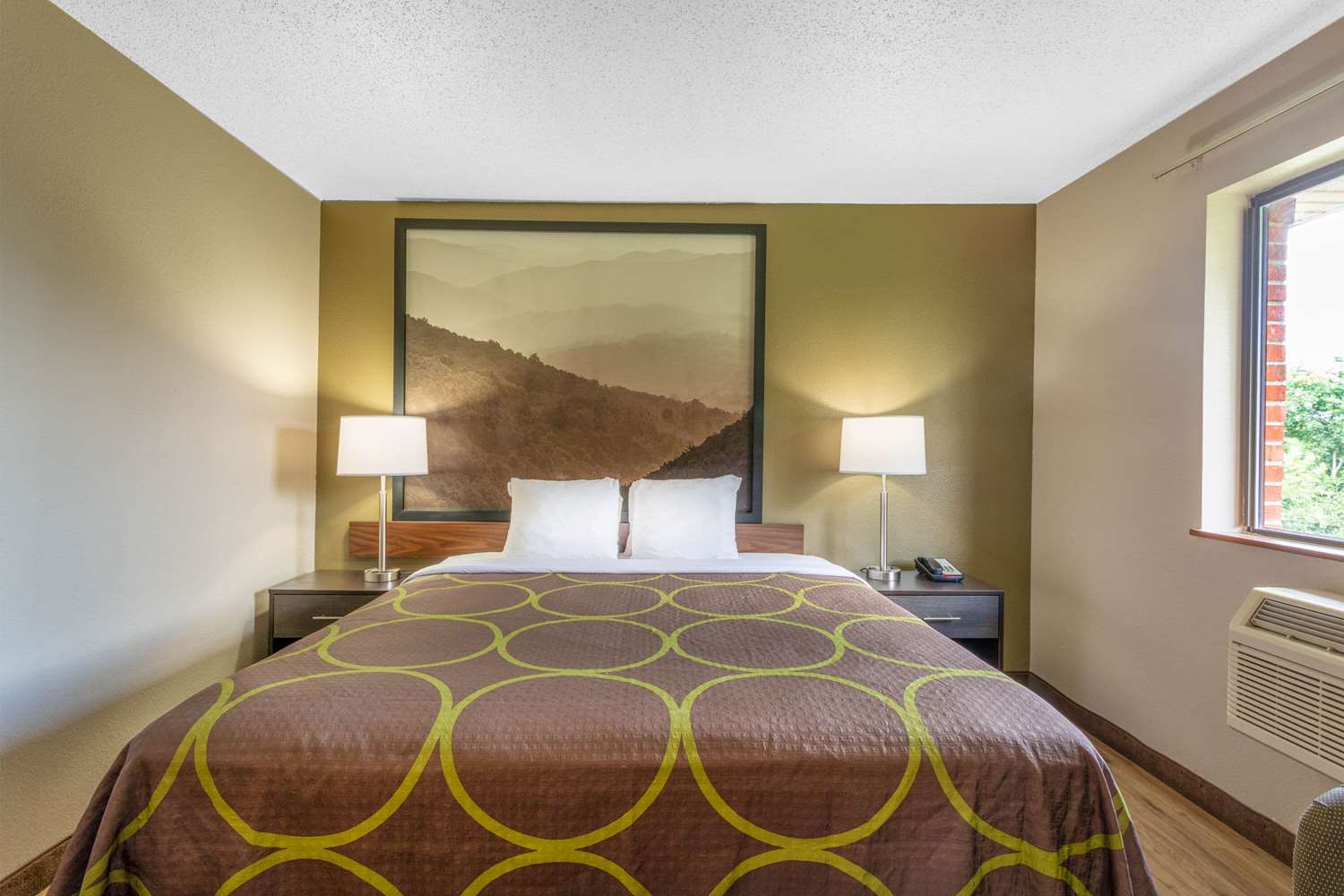 Фото Super 8 by Wyndham Abingdon Va