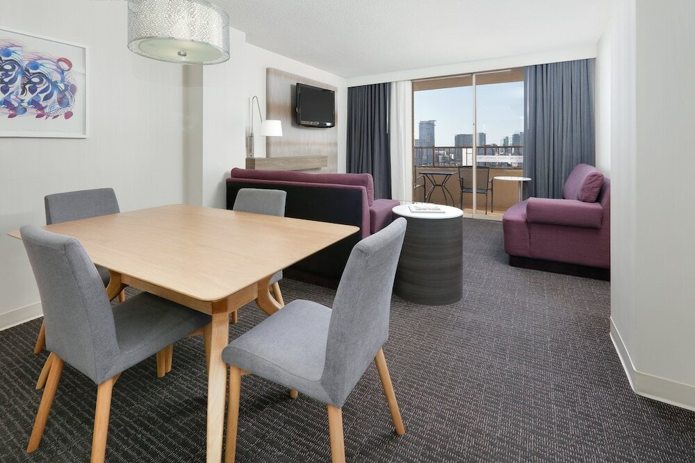 Фото Crowne Plaza Dallas Downtown