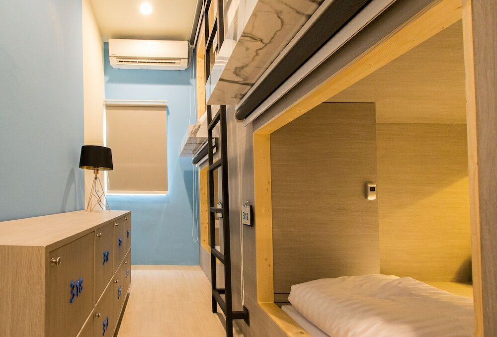 Фото Lazy Sunday Hostel