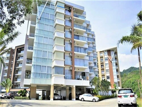 Chic Condo Karon