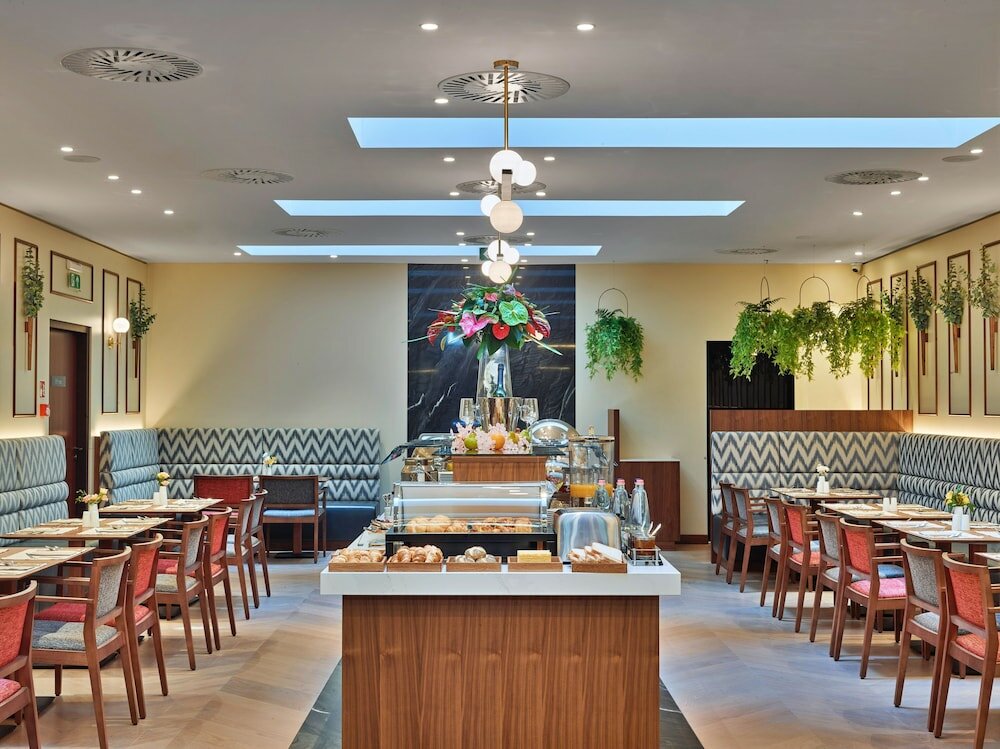 Фото Est Grand Hotel Savoy