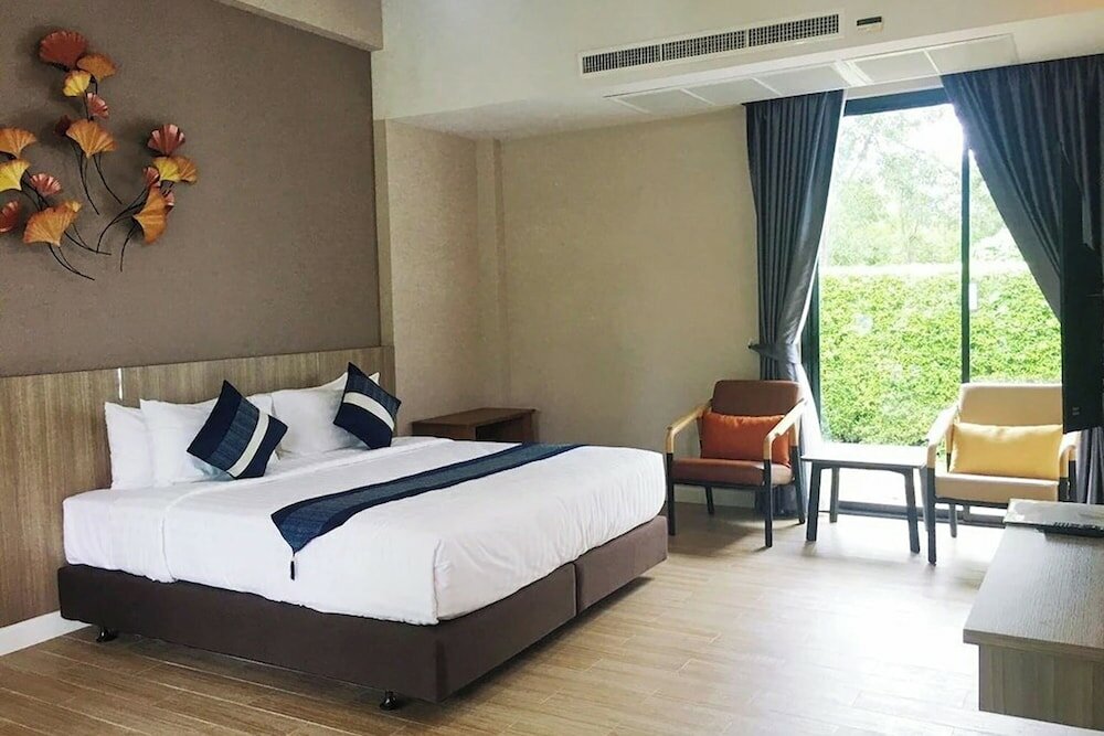 Фото Chatnipa Beach Resort by Morseng