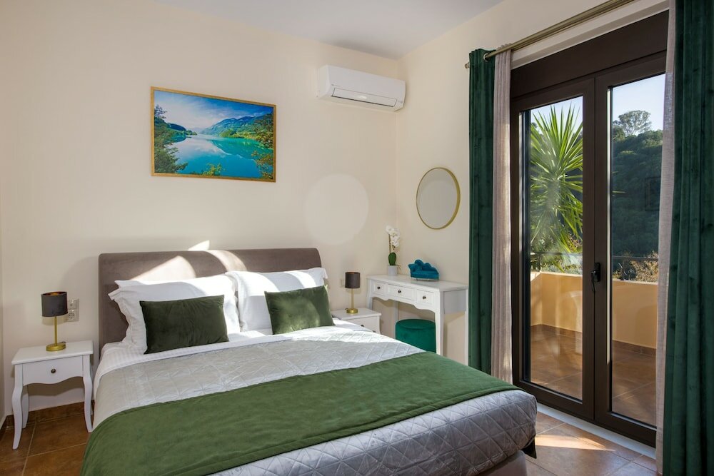 Фото Serenity River Villa