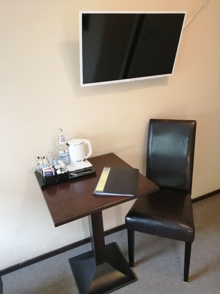 Фото Hotel Augsburg Goldener Falke