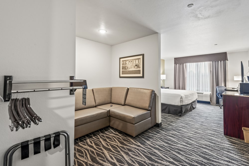 Фото Cobblestone Hotel & Suites - Cullman