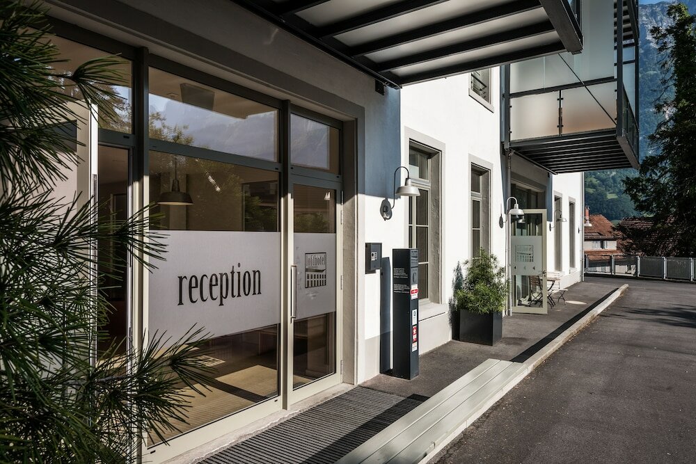 Фото отеля 2