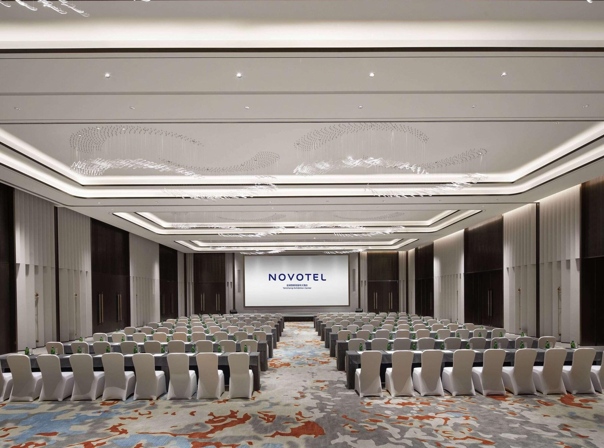 Фото Novotel Yancheng Exhibition Center