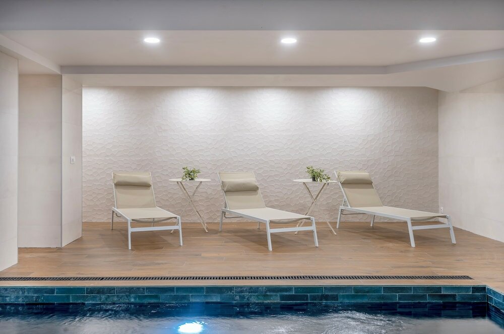 Фото Iris Hotel Georgia