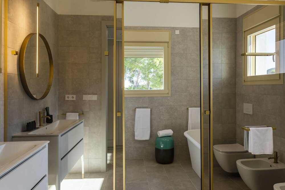 Фото Dionis Boutique Hotel & SPA