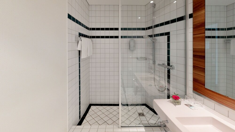 Фото Mercure Tagungs & Landhotel Krefeld