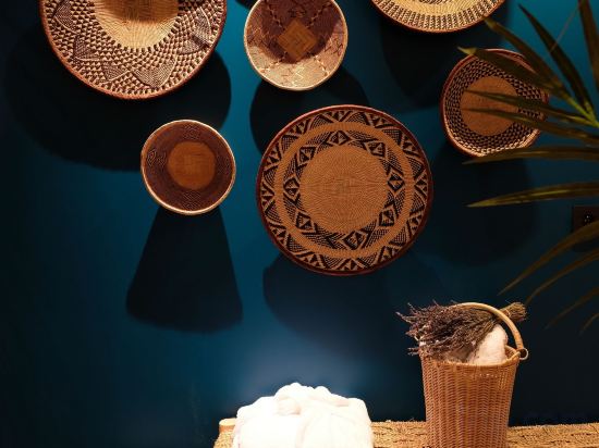 Фото Laz' Hotel SPA Urbain Paris