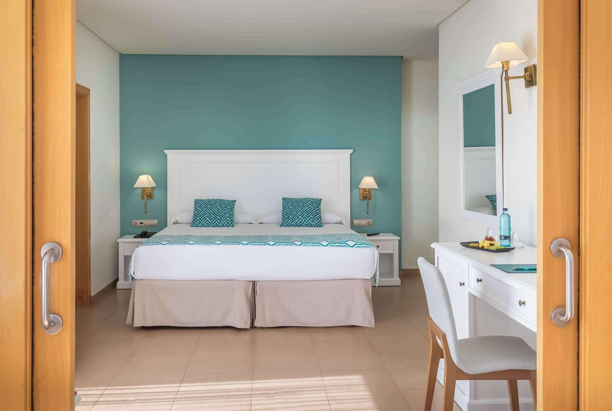 Фото Occidental Torremolinos Playa