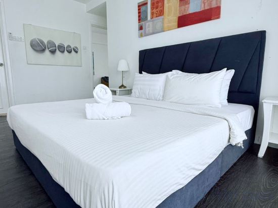 Фото Апартаменты Berjaya Time Square