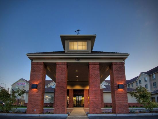 Фото Homewood Suites Medford