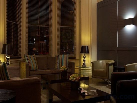 Фото The Lodge Hotel Putney