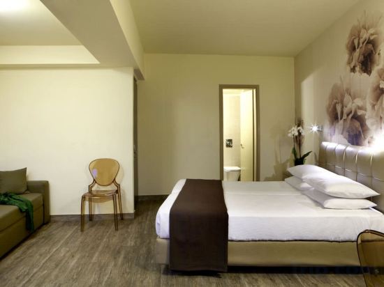 Фото Mouikis Hotel