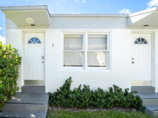 Фото Praia Hotel Hollywood