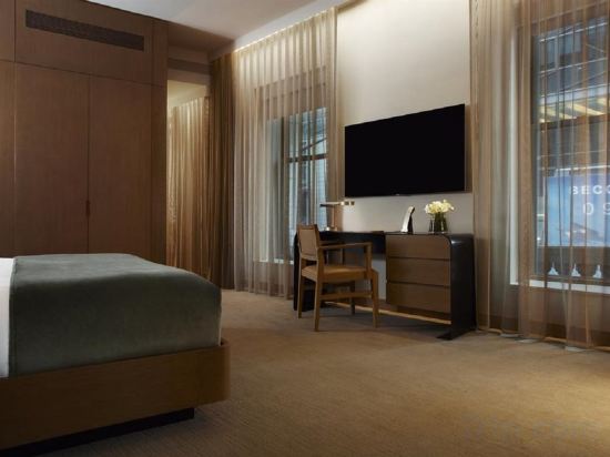 Фото The Knickerbocker