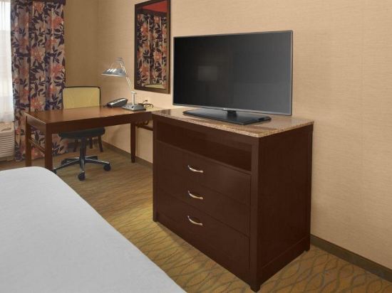 Фото Hilton Garden Inn Akron