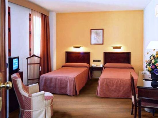 Фото Senator Huelva Hotel